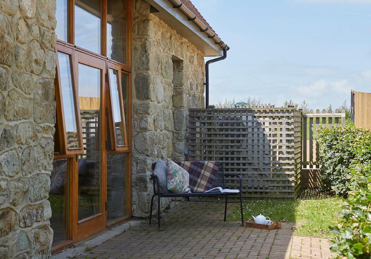 The Old Barn At Moor Farm Villa Godshill  Exterior photo