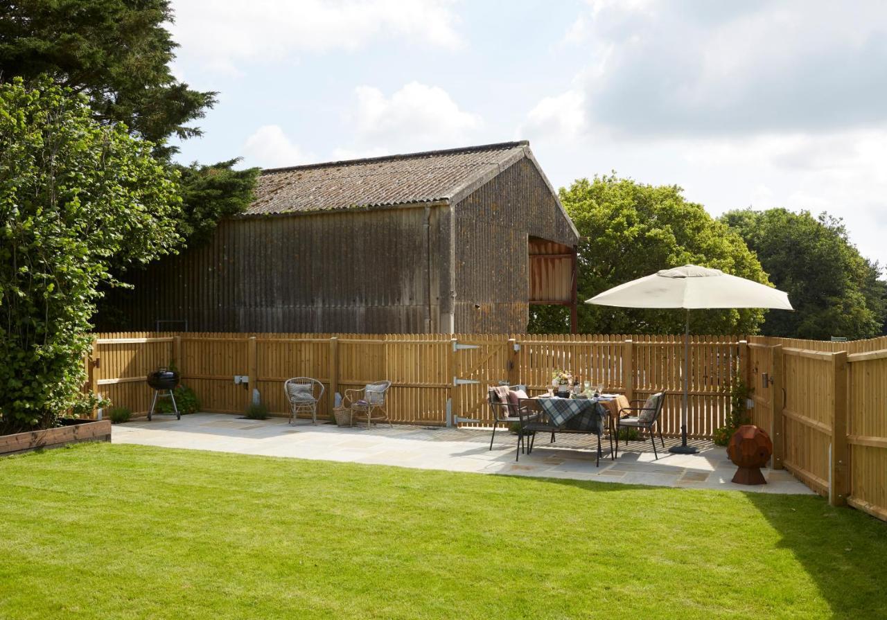 The Old Barn At Moor Farm Villa Godshill  Exterior photo